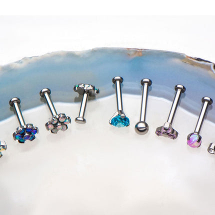 Invictus Titanium Internally Threaded Labret with 2.5mm Flat Base and 3mm Ball