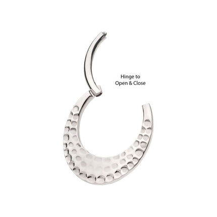 Invictus Titanium Hammered Round Shape Front Facing Hinged Segment Clicker