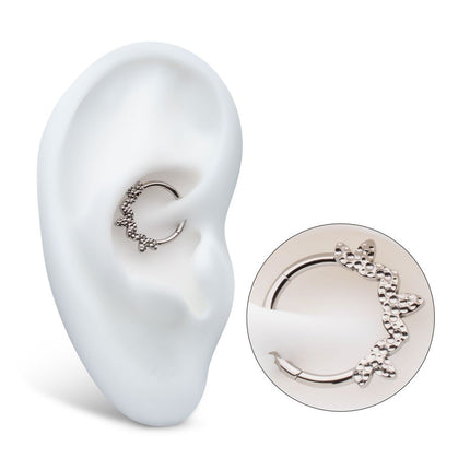 Invictus Titanium Clustered Hammered 3-Petal Flower Front Facing Hinged Segment Clicker