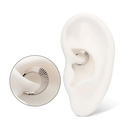 Invictus Titanium Radiant Wide Hoop Front Facing Hinged Segment Clicker